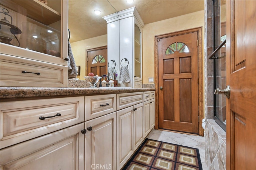 6700 Vickiview Drive, West Hills, CA 91307 6700 Vickiview Drive, West Hills, CA 91307