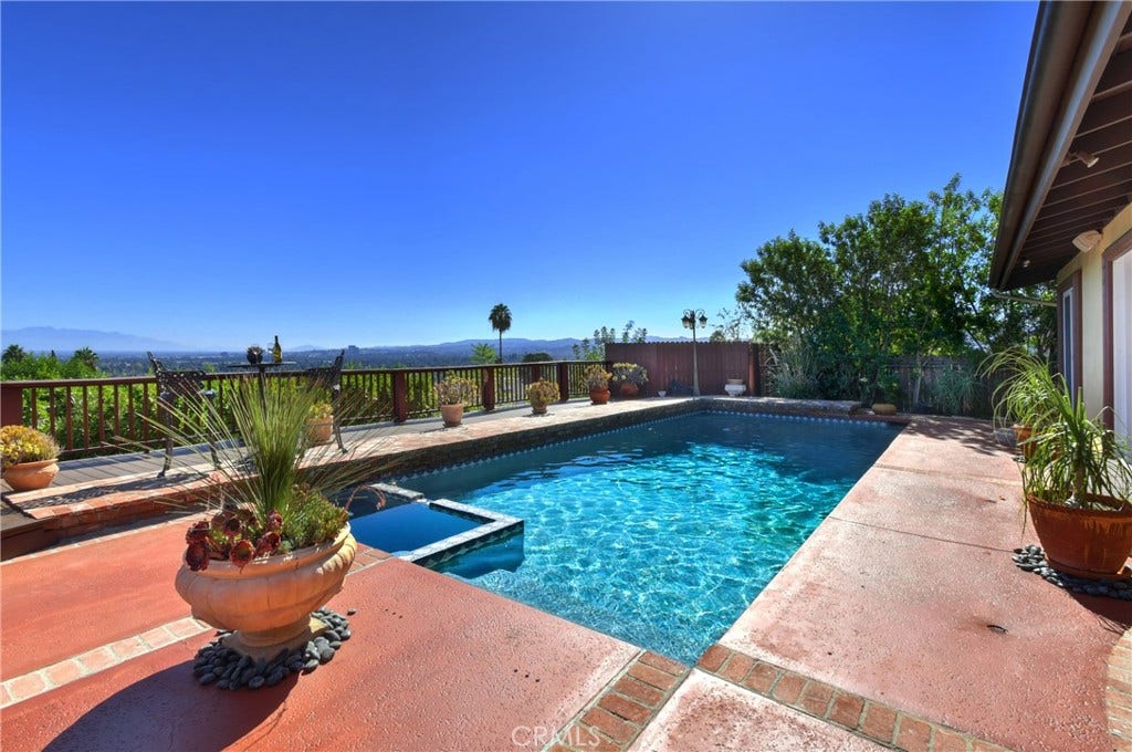 6700 Vickiview Drive, West Hills, CA 91307 6700 Vickiview Drive, West Hills, CA 91307