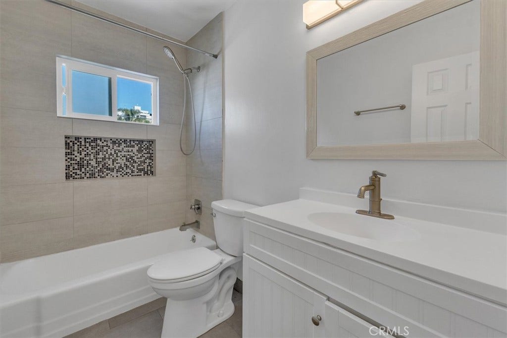 6643 De Longpre, #12, Los Angeles, CA 90028