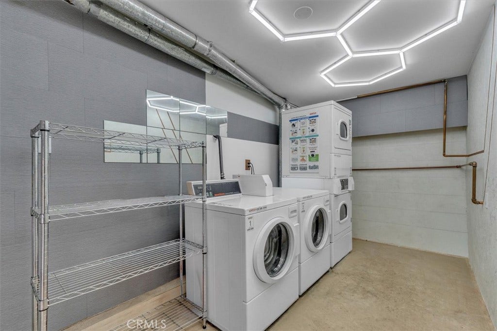 6643 De Longpre, #12, Los Angeles, CA 90028