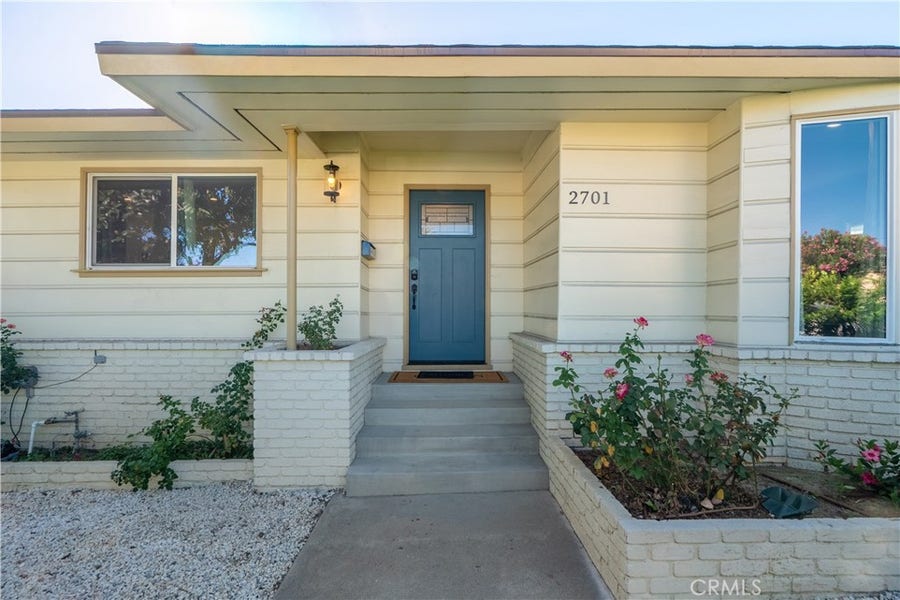Property photo for 2701 Arlington Avenue, Los Angeles, CA