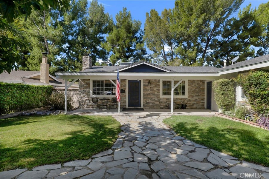 Property photo for 29401 Florabunda, Canyon Country, CA