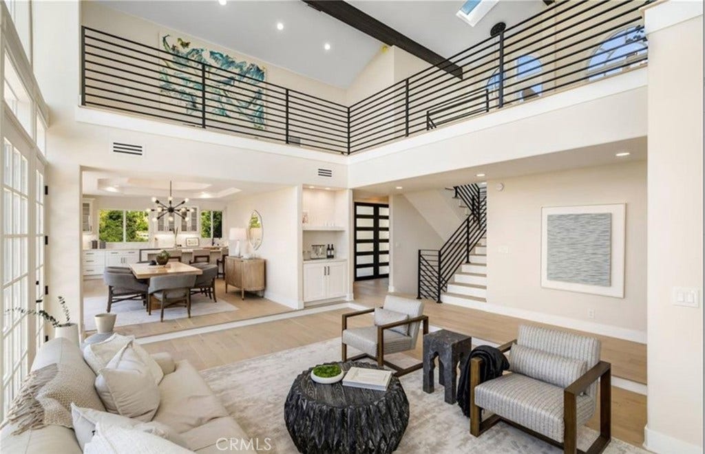 23555 Summit Dr, Calabasas, CA 91302