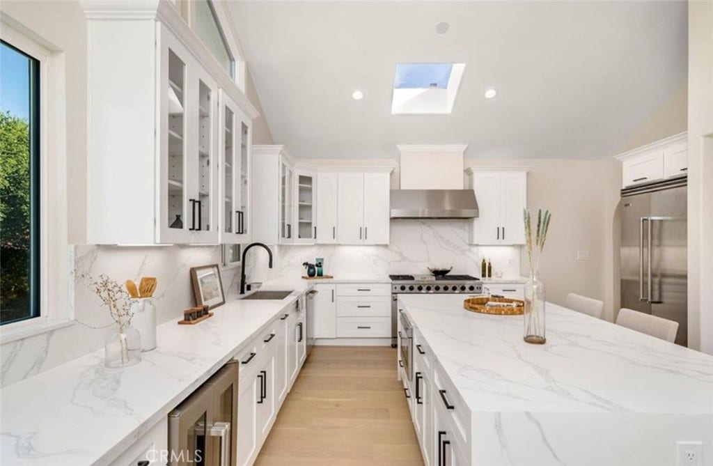 23555 Summit Dr, Calabasas, CA 91302