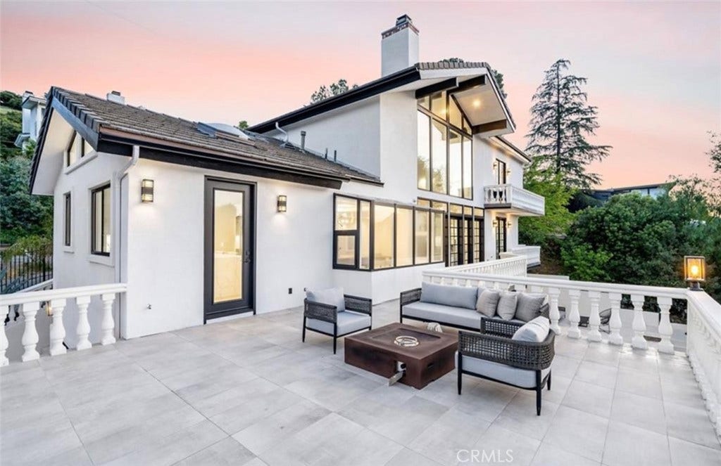 23555 Summit Dr, Calabasas, CA 91302