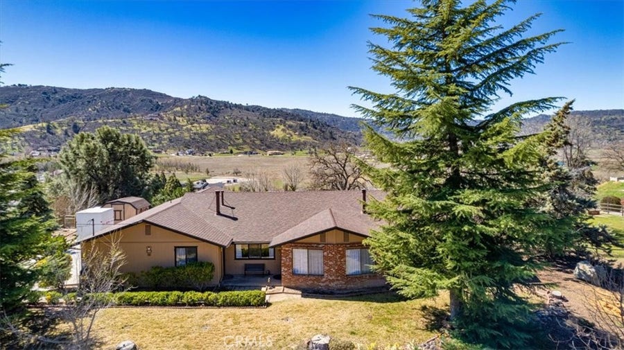 Property photo for 23841 Dart, Tehachapi, CA