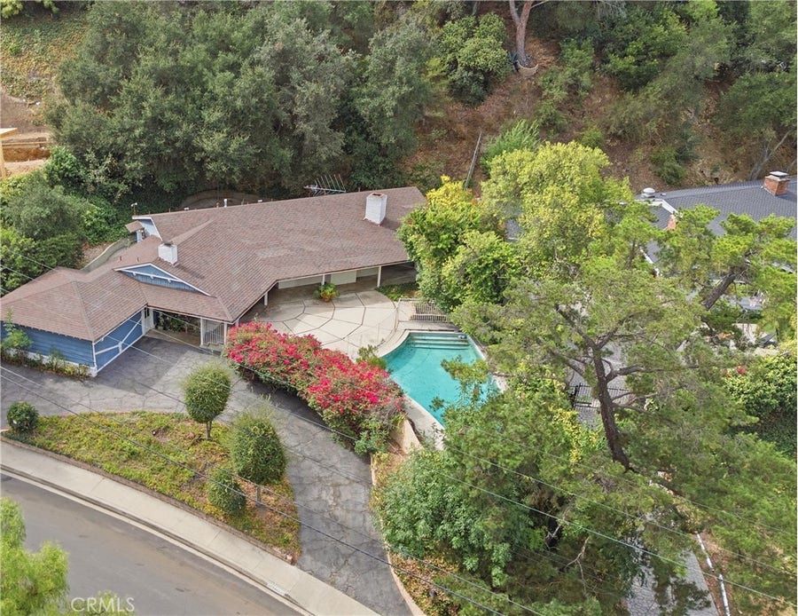 Property photo for 3929 Ballina Drive, Encino, CA