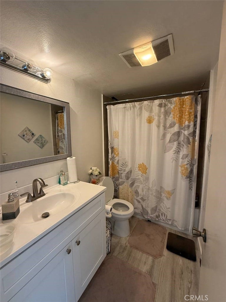 18411 Hatteras, Tarzana, CA 91356 18411 Hatteras, Tarzana, CA 91356