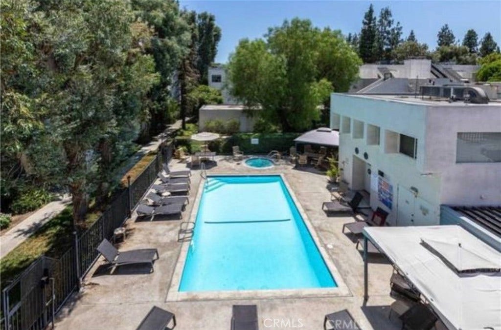 18411 Hatteras, Tarzana, CA 91356 18411 Hatteras, Tarzana, CA 91356