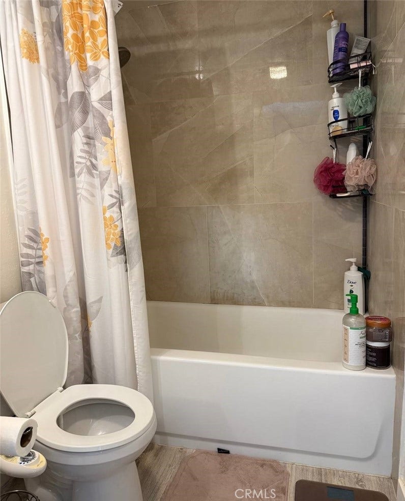 18411 Hatteras, Tarzana, CA 91356 18411 Hatteras, Tarzana, CA 91356