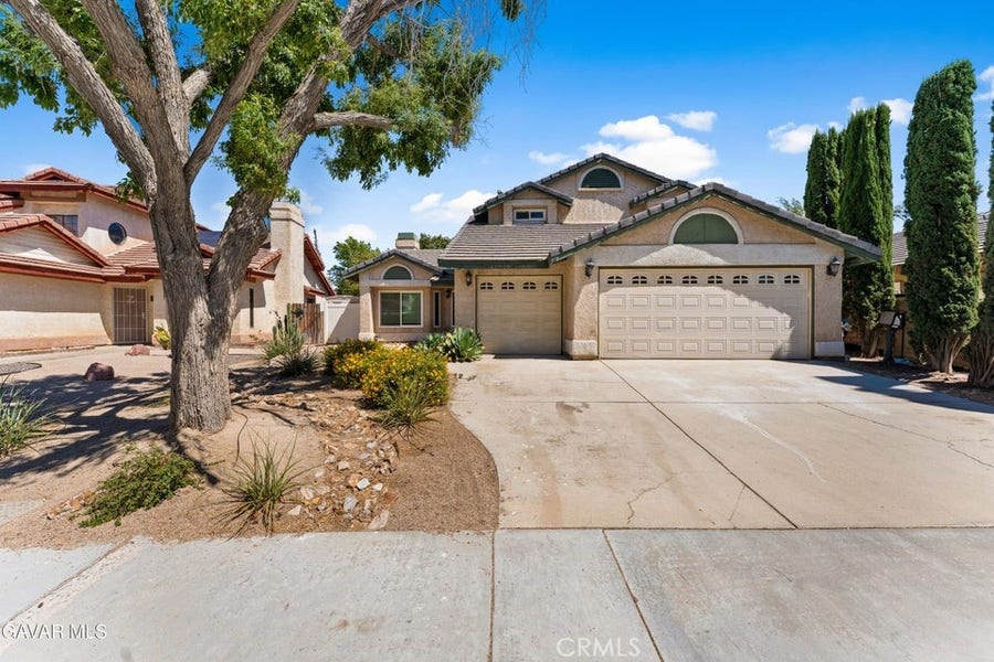 Property photo for 42910 Burlwood, Lancaster, CA