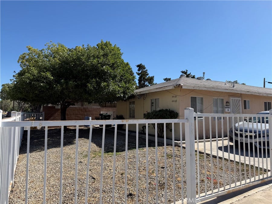 Property photo for 44101 Beech, Lancaster, CA