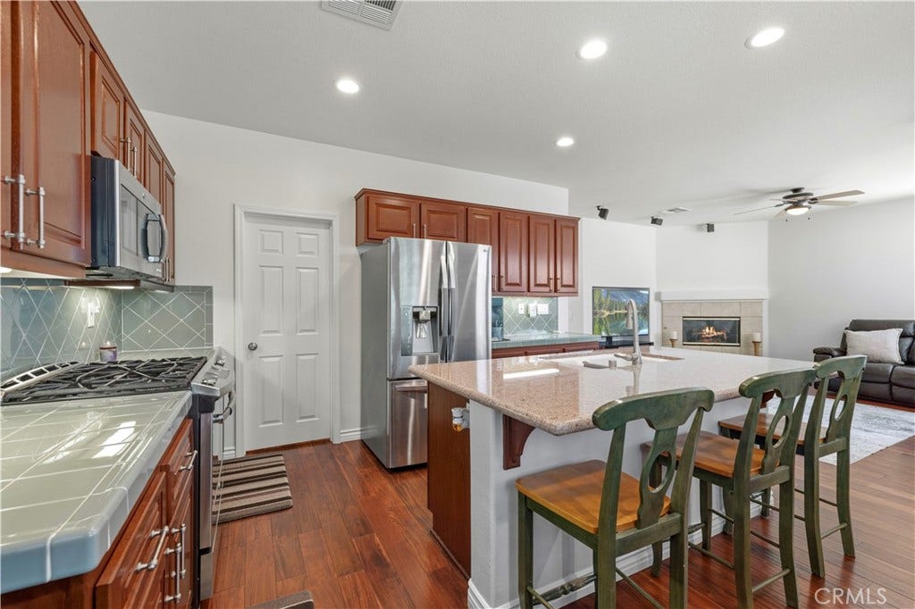 28473 Connick Place, Saugus, CA 91350 28473 Connick Place, Saugus, CA 91350