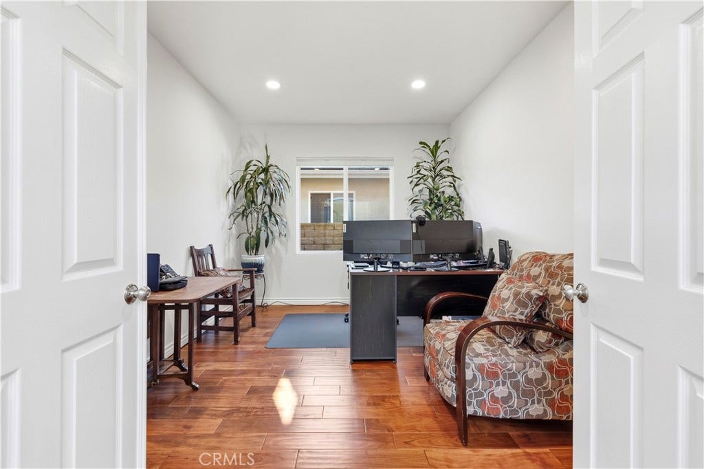 28473 Connick Place, Saugus, CA 91350 OFFICE