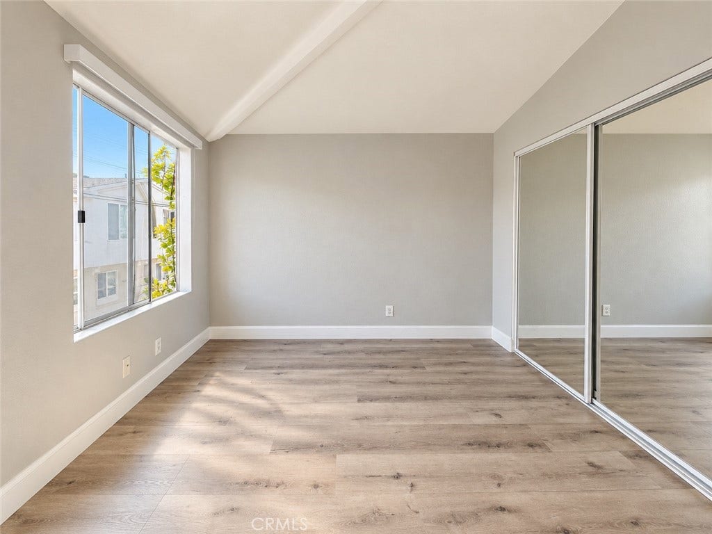 15756 Devonshire Street, Granada Hills, CA 91344
