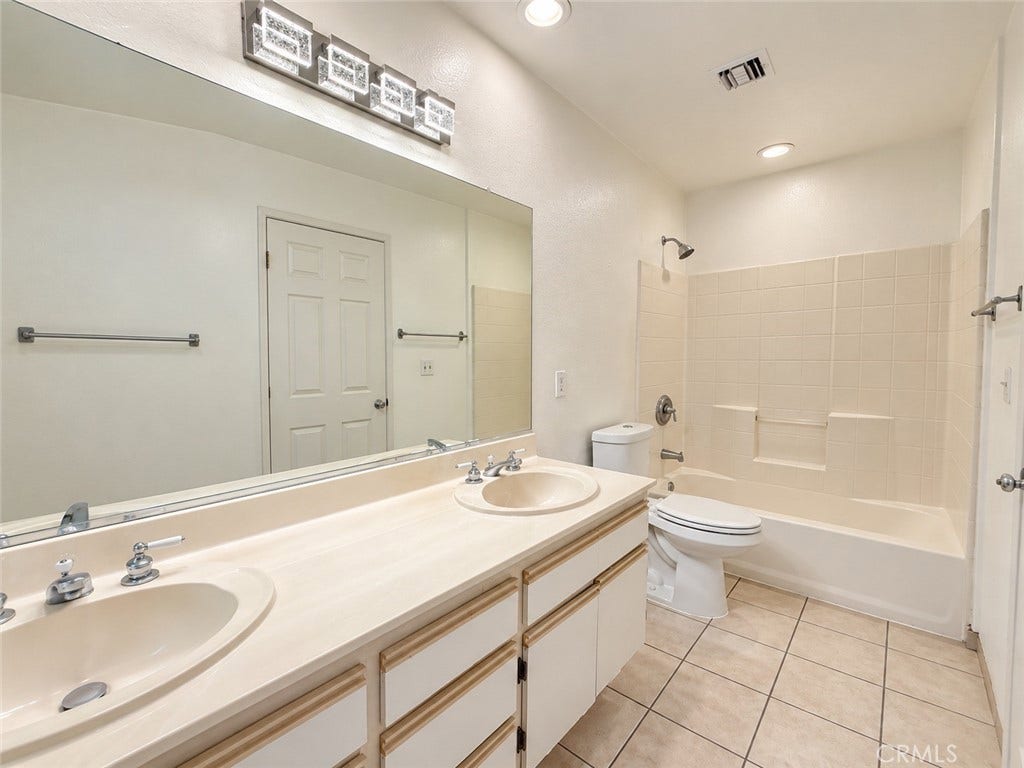 15756 Devonshire Street, Granada Hills, CA 91344