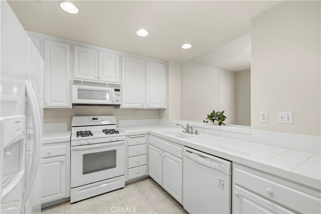 28157 Ashbrook, Valencia, CA 91354