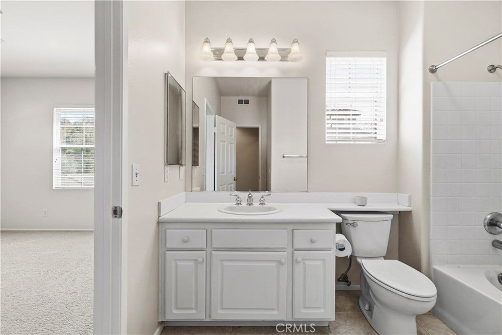 28157 Ashbrook, Valencia, CA 91354
