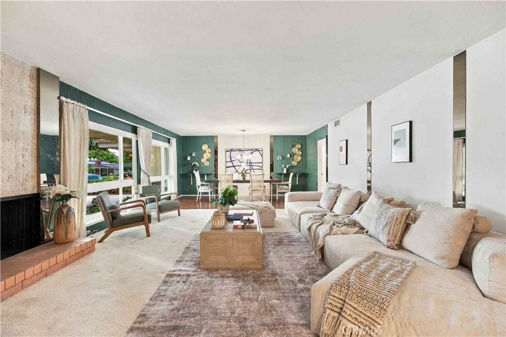 9817 Donna Avenue, Northridge, CA 91324 9817 Donna Avenue, Northridge, CA 91324