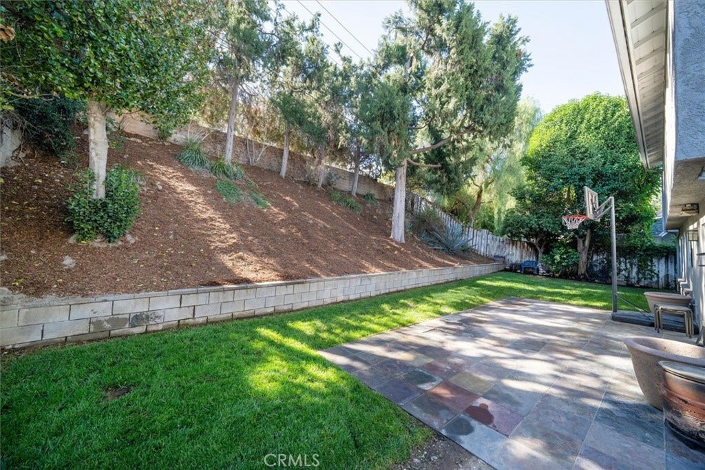 23842 Daisetta Drive, Newhall, CA 91321