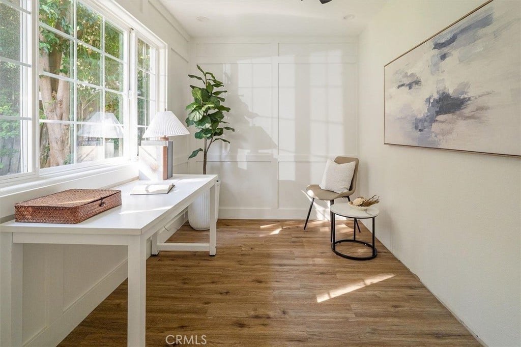 Office or possible play room or possible walk in pantry