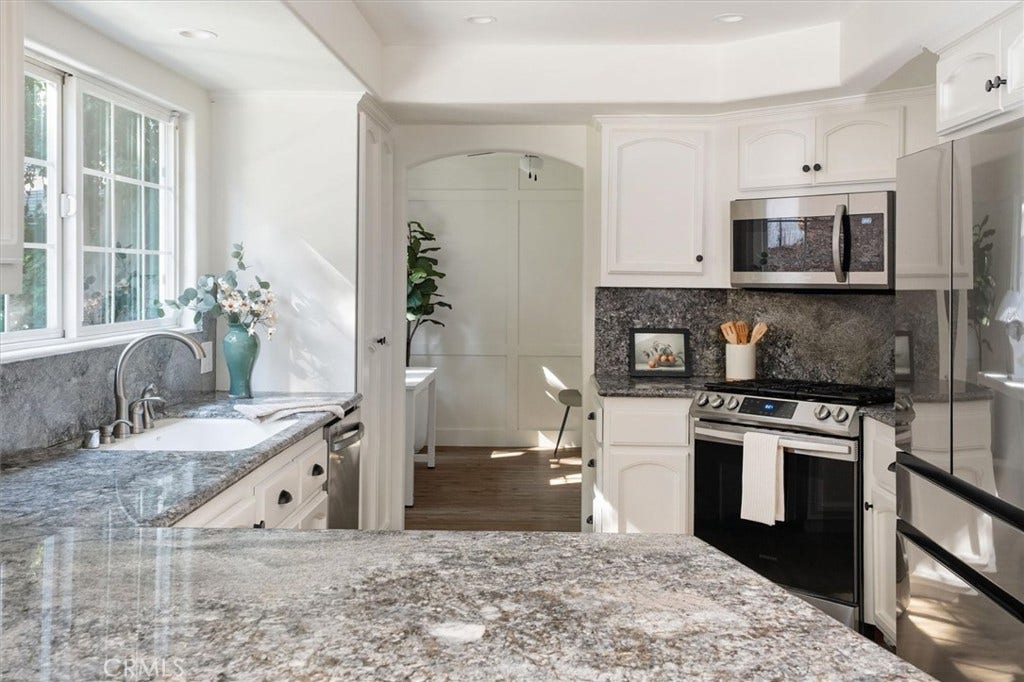 23842 Daisetta Drive, Newhall, CA 91321