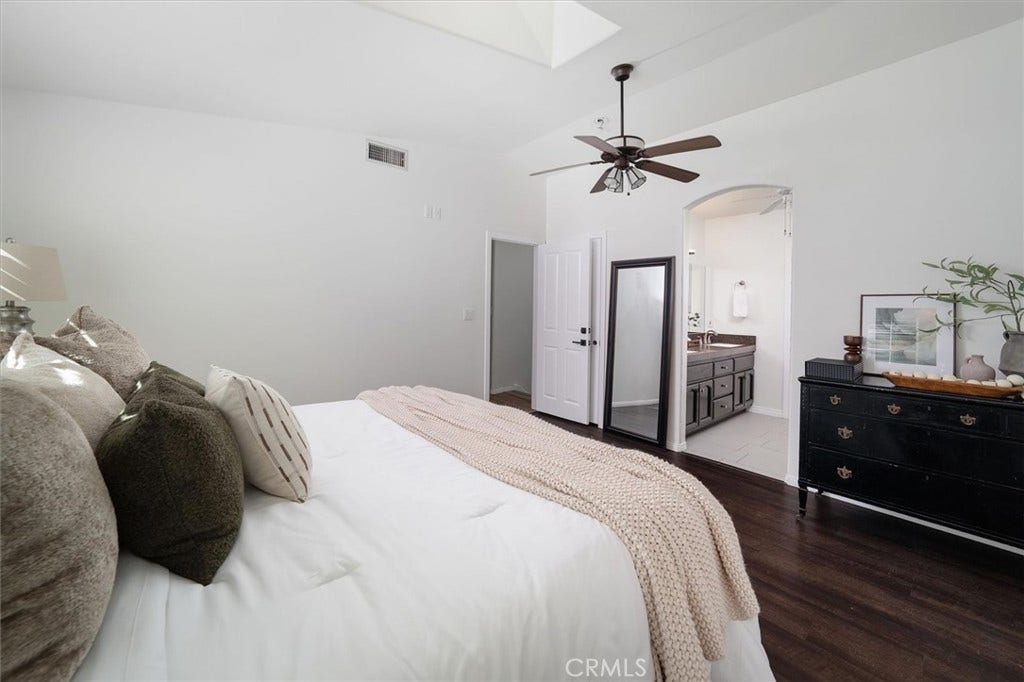 23842 Daisetta Drive, Newhall, CA 91321