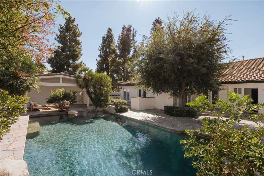 8202 Rhea Avenue, Reseda, CA 91335 virtually staged