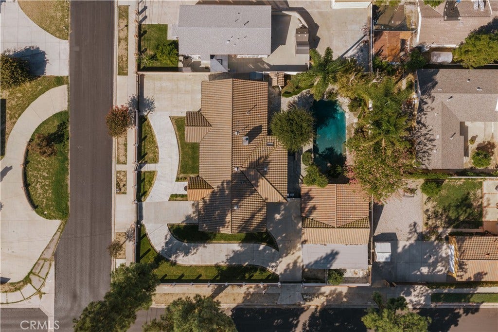 8202 Rhea Avenue, Reseda, CA 91335 8202 Rhea Avenue, Reseda, CA 91335