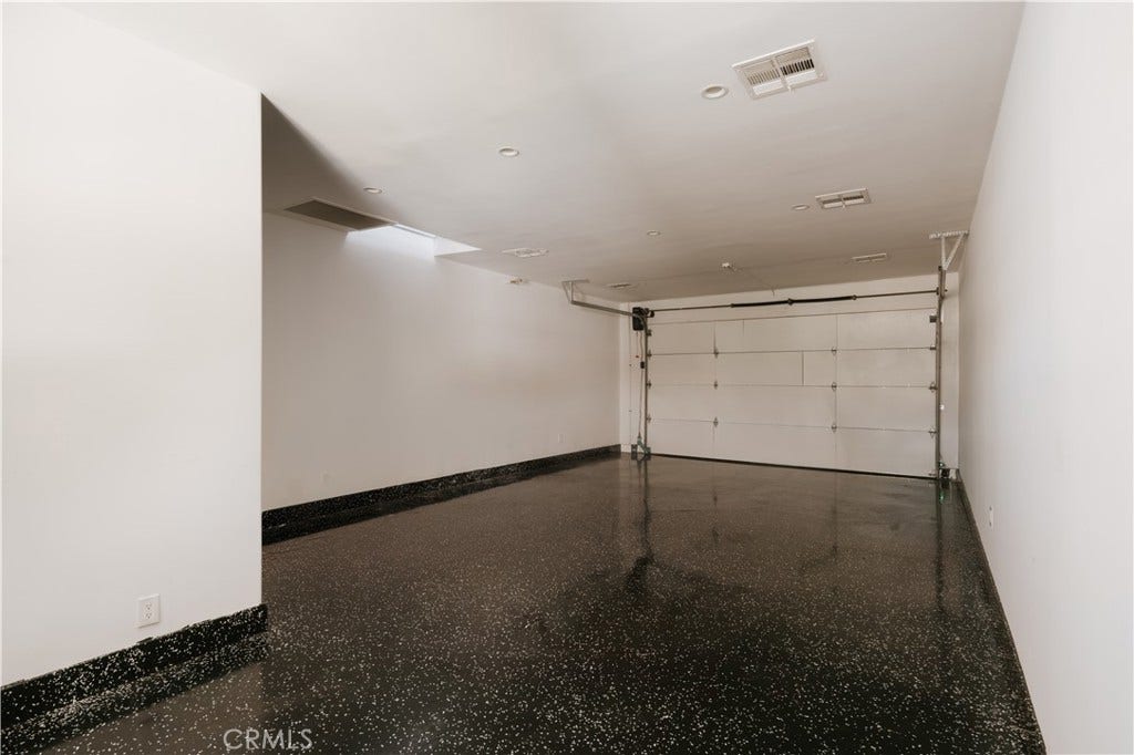 8202 Rhea Avenue, Reseda, CA 91335 8202 Rhea Avenue, Reseda, CA 91335