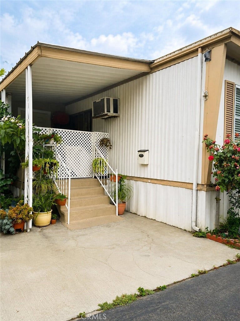 Property photo for 9051 Laurel Canyon Spc 30, #30, Sun Valley, CA