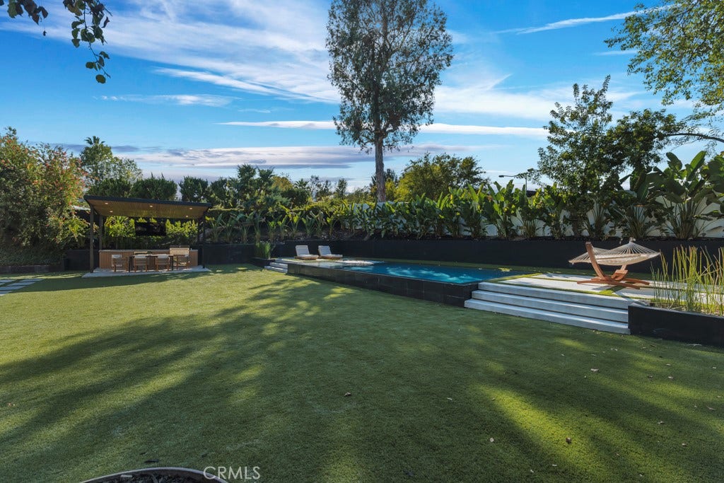 5551 Valerie Avenue, Woodland Hills, CA 91367 5551 Valerie Avenue, Woodland Hills, CA 91367
