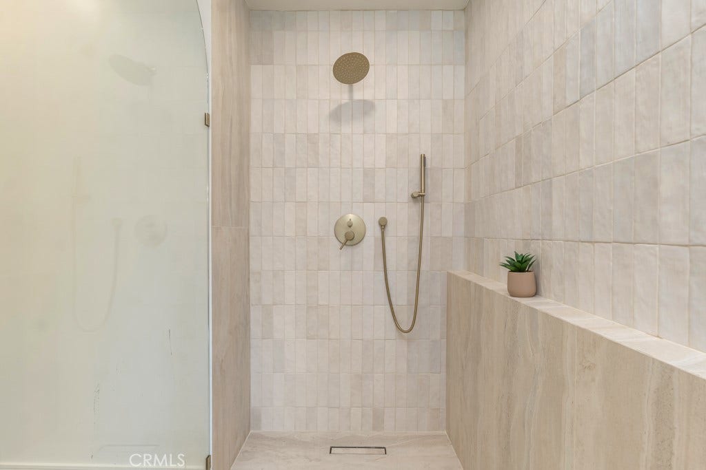 5551 Valerie Avenue, Woodland Hills, CA 91367 5551 Valerie Avenue, Woodland Hills, CA 91367