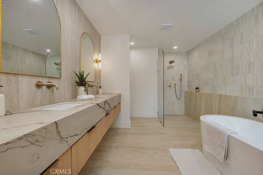 5551 Valerie Avenue, Woodland Hills, CA 91367 5551 Valerie Avenue, Woodland Hills, CA 91367