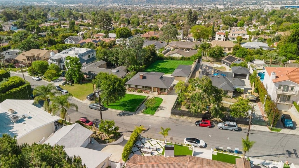 941 Sherlock Drive, Burbank, CA 91501 941 Sherlock Drive, Burbank, CA 91501