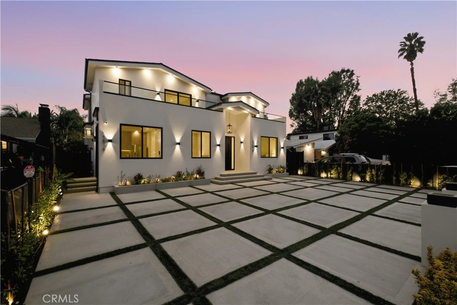 Property photo for 22518 Burbank, Woodland Hills, CA