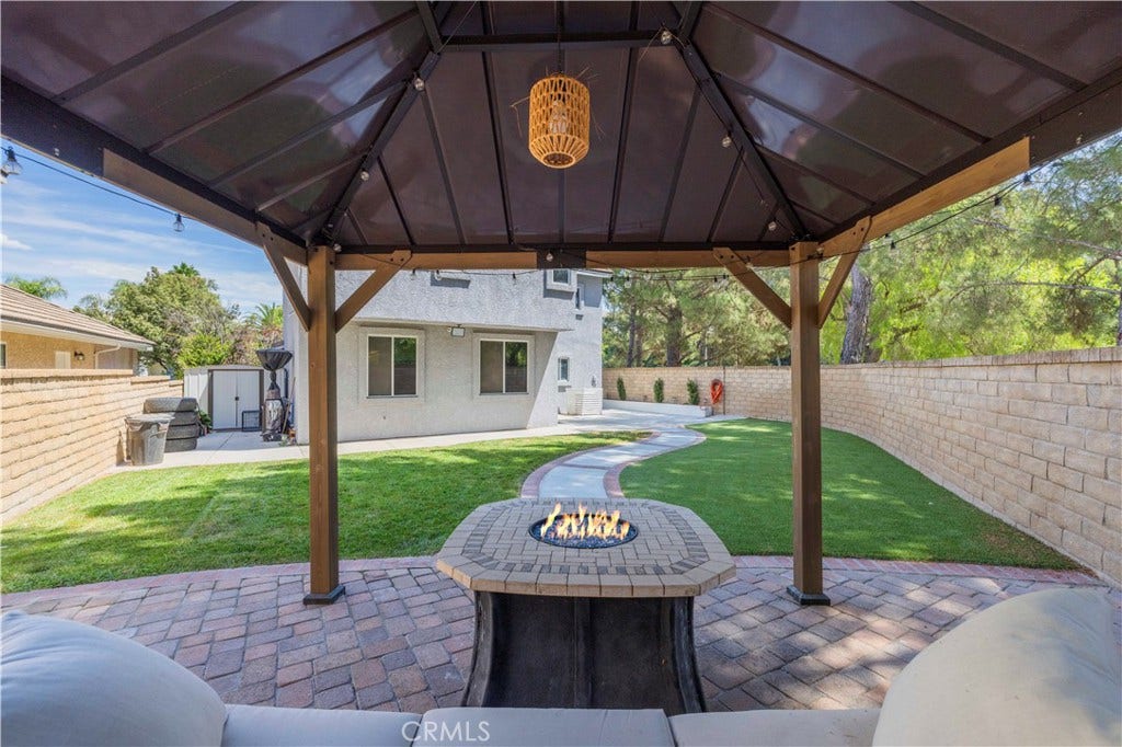 23800 Woodpark Court, Valencia, CA 91354