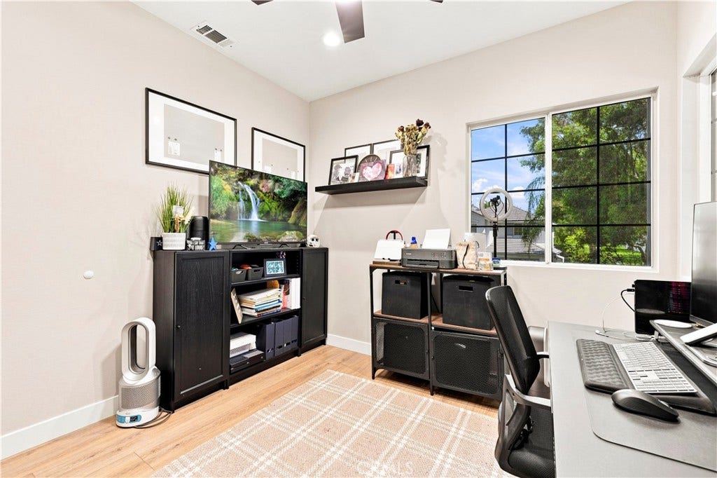 23800 Woodpark Court, Valencia, CA 91354