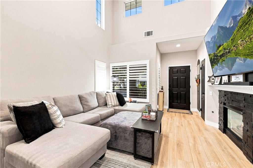 23800 Woodpark Court, Valencia, CA 91354
