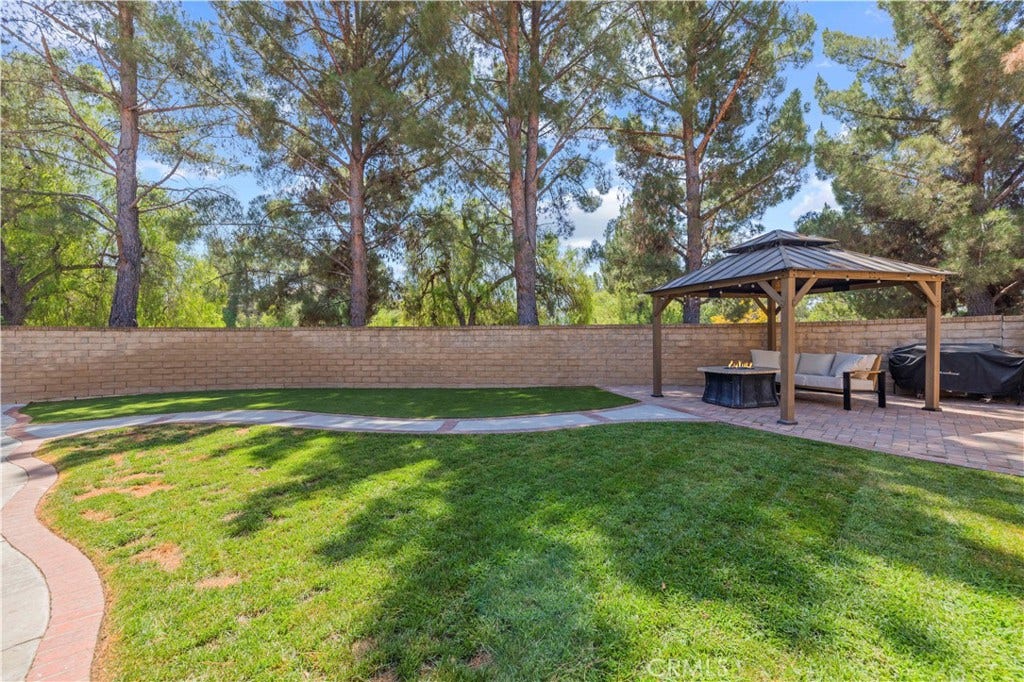 23800 Woodpark Court, Valencia, CA 91354