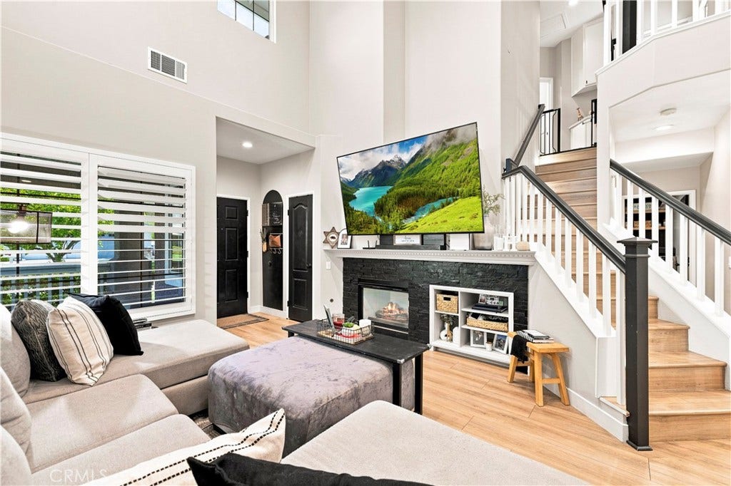 23800 Woodpark Court, Valencia, CA 91354