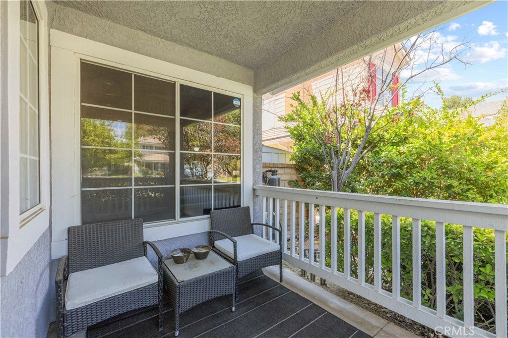 23800 Woodpark Court, Valencia, CA 91354