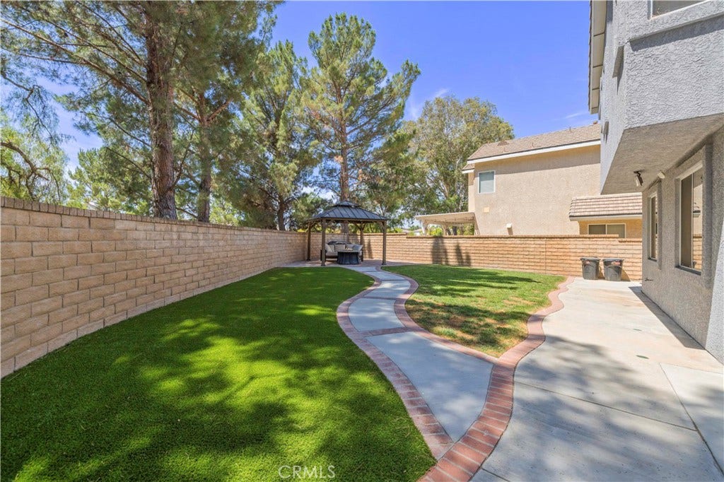 23800 Woodpark Court, Valencia, CA 91354