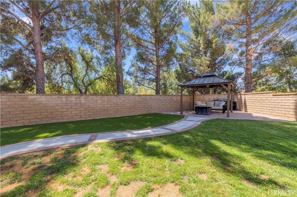 23800 Woodpark Court, Valencia, CA 91354