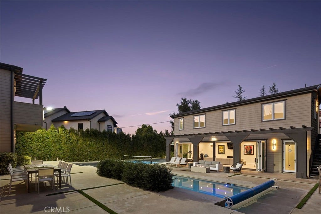 15547 Valley Vista Boulevard, Encino, CA 91436 15547 Valley Vista Boulevard, Encino, CA 91436