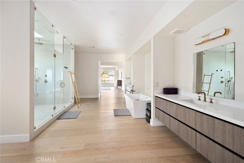15547 Valley Vista Boulevard, Encino, CA 91436 15547 Valley Vista Boulevard, Encino, CA 91436