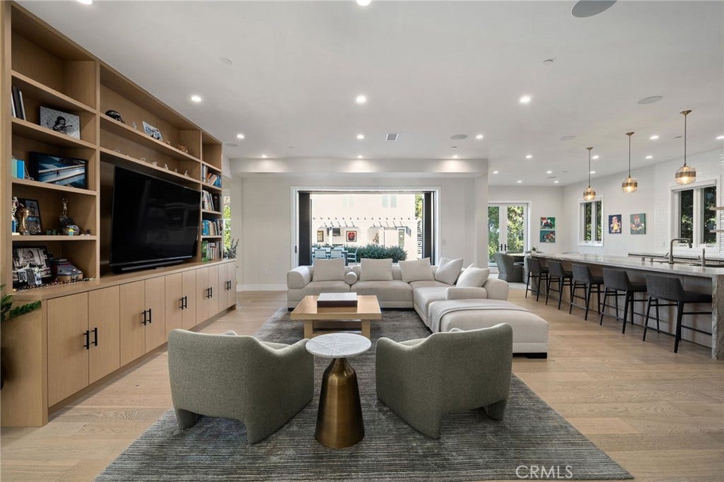15547 Valley Vista Boulevard, Encino, CA 91436 15547 Valley Vista Boulevard, Encino, CA 91436
