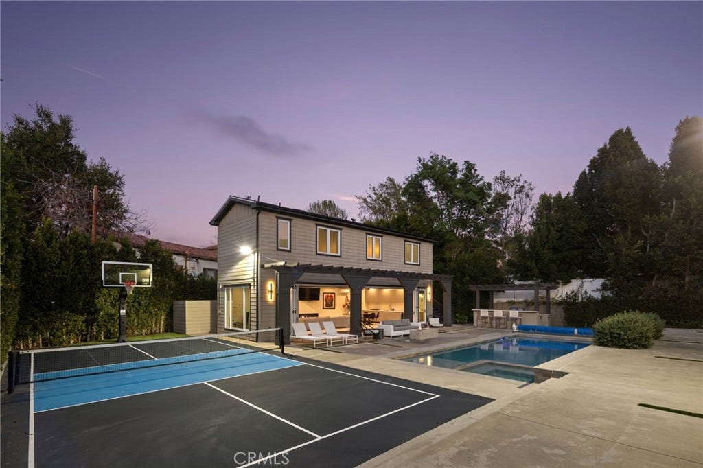 15547 Valley Vista Boulevard, Encino, CA 91436 15547 Valley Vista Boulevard, Encino, CA 91436