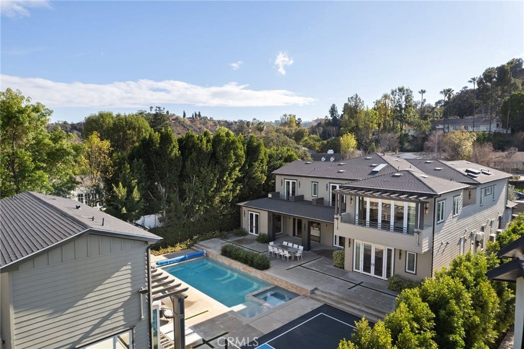 15547 Valley Vista Boulevard, Encino, CA 91436 15547 Valley Vista Boulevard, Encino, CA 91436