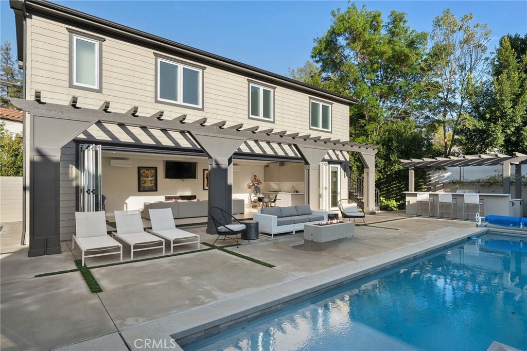 15547 Valley Vista Boulevard, Encino, CA 91436 15547 Valley Vista Boulevard, Encino, CA 91436